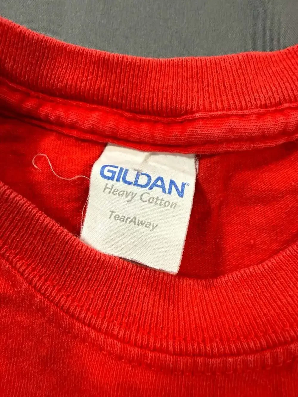 Gildan NC State Wolfpack T-Shirt Size M Red White Crisp Graphic - Picture 3 of 5